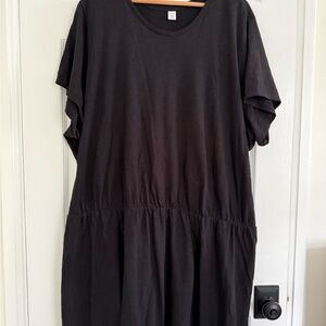 Old Navy Black Midi/Cinched Waist Dress